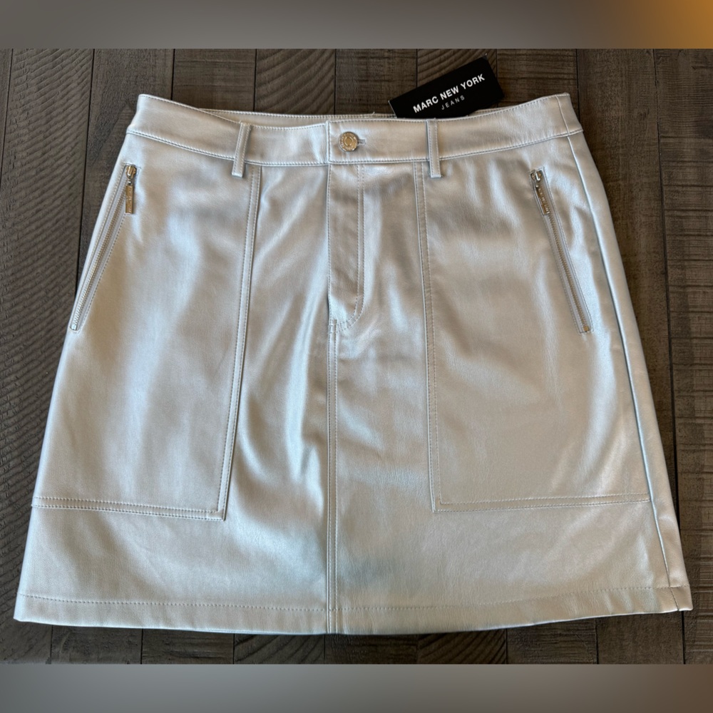Marc New York Silver/Metallic Mini Skirt Women's Size 14 (NWT)